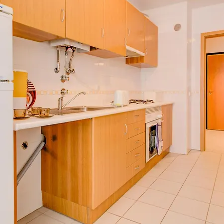 T1 Edu - Da Rocha Apartment *