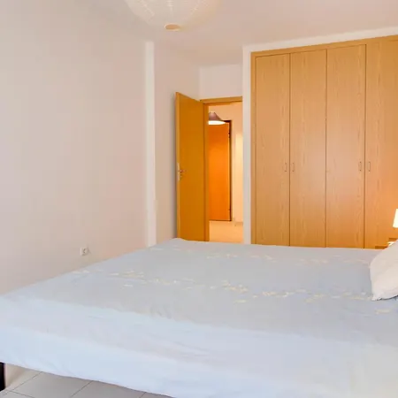 T1 Edu - Da Rocha Apartment