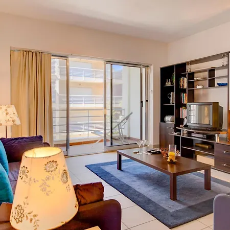 Apartment T1 Edu - Da Rocha