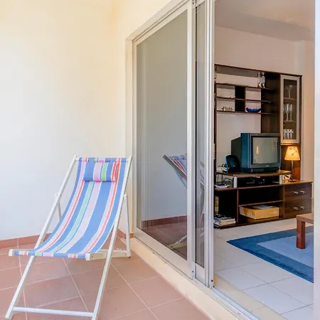 Apartment T1 Edu - Da Rocha